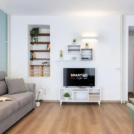 Lägenhet New! Luxury Flat 10min P Nuova