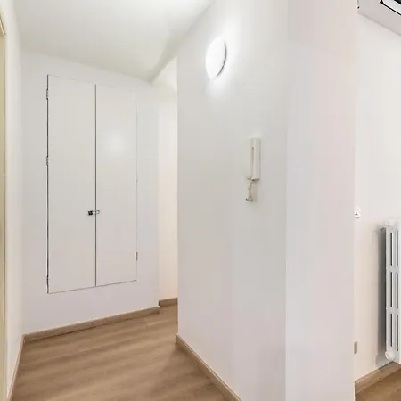 New! Luxury Flat 10min P Nuova Apartament *